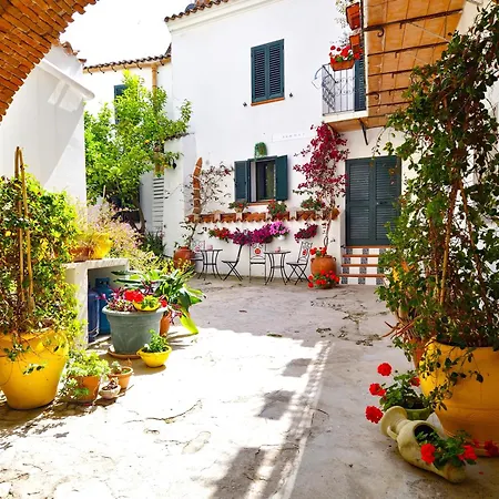 Le Arcada - Diffusi Nel Cuore Del Centro Storico Di Apartamento Orosei